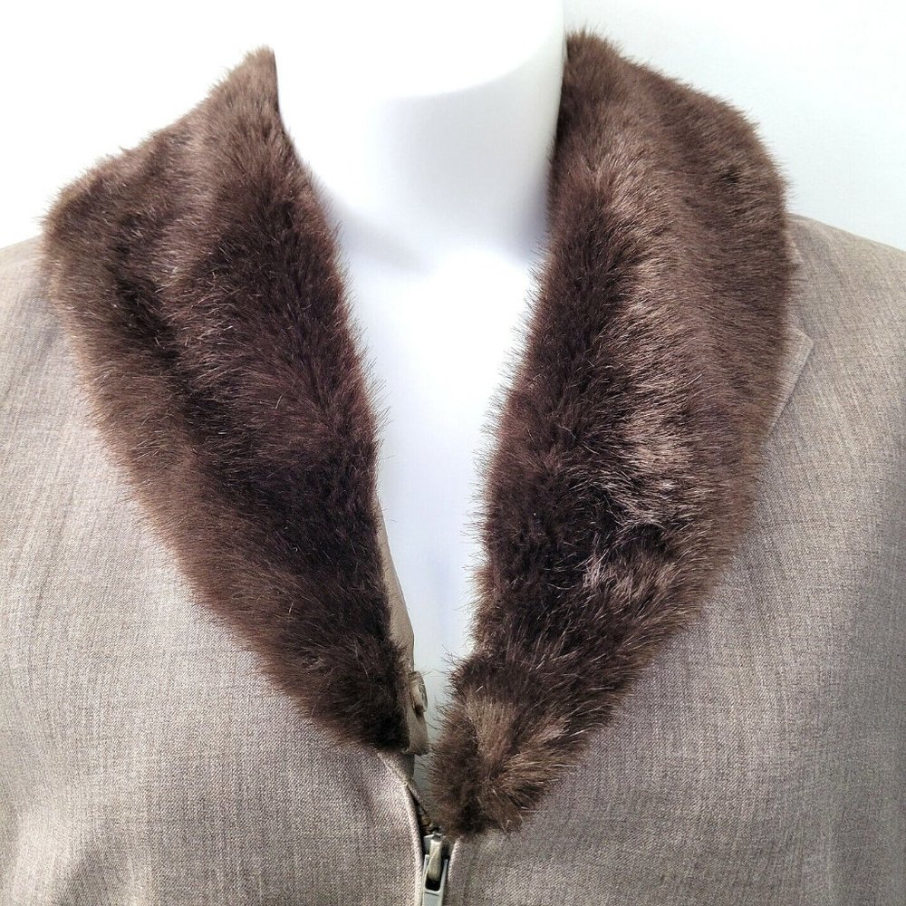 New Jones New York Woman Brown Jacket Size 24W Removable Fur Collar Zipper Front